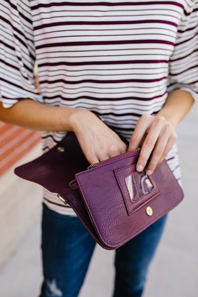 Mia Multi Pocket Crossbody in Burgundy