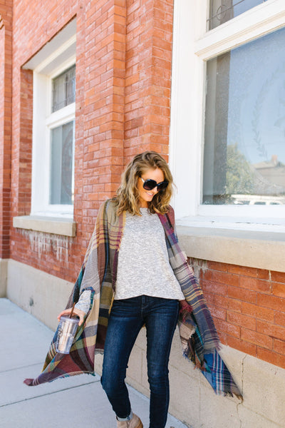 Nacho Basic Plaid Poncho In Camel